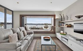 A Window On The Bay - Scenic Metung Retreat